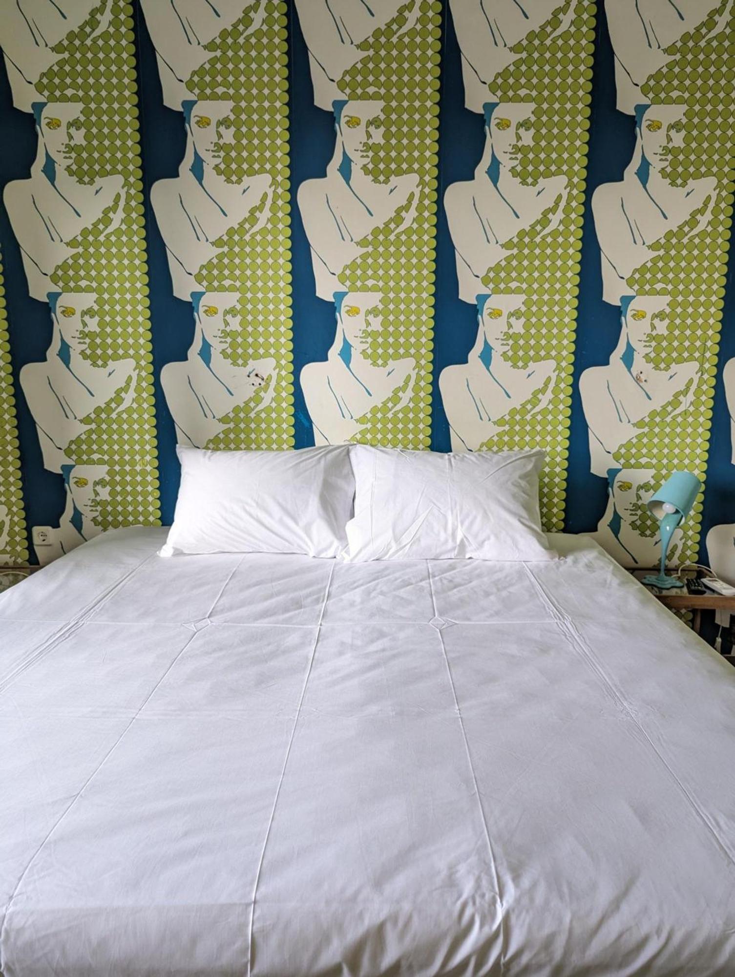 Okeania Seafront Rooms In Kamena Vourla Exterior photo