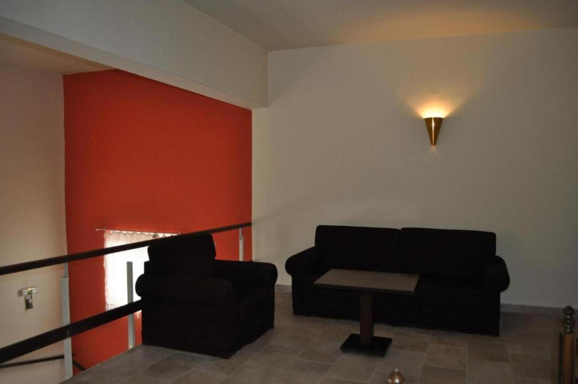 Okeania Seafront Rooms In Kamena Vourla Exterior photo